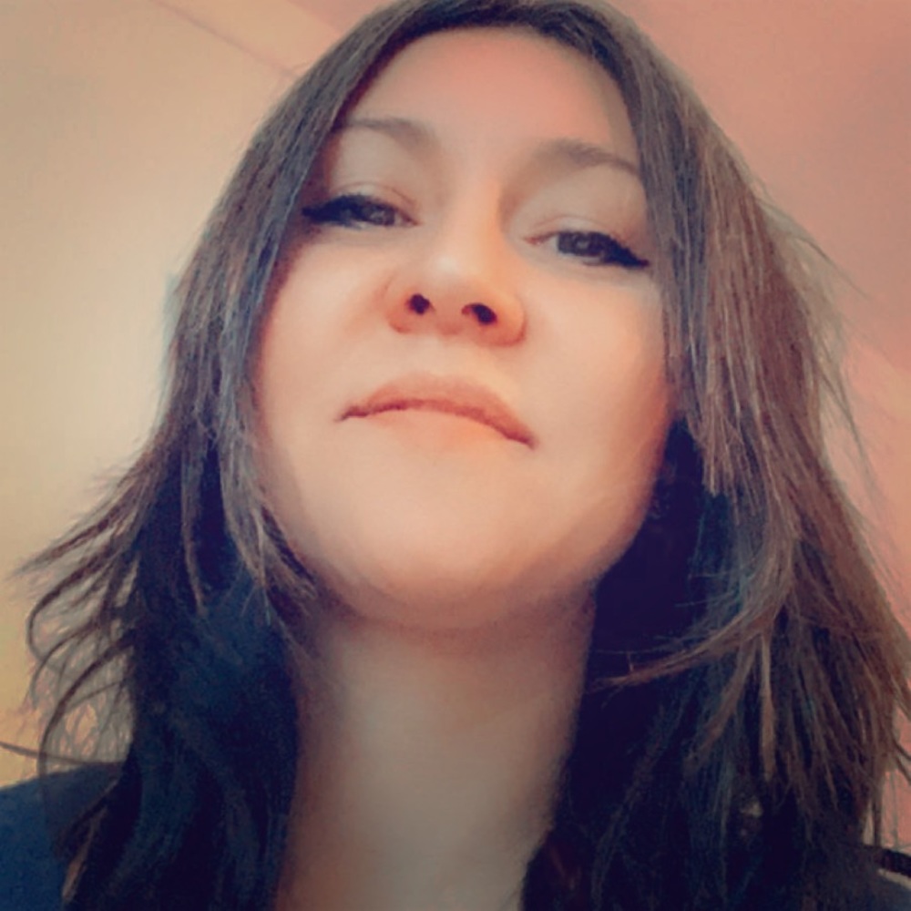 Meet your Posher, Melina